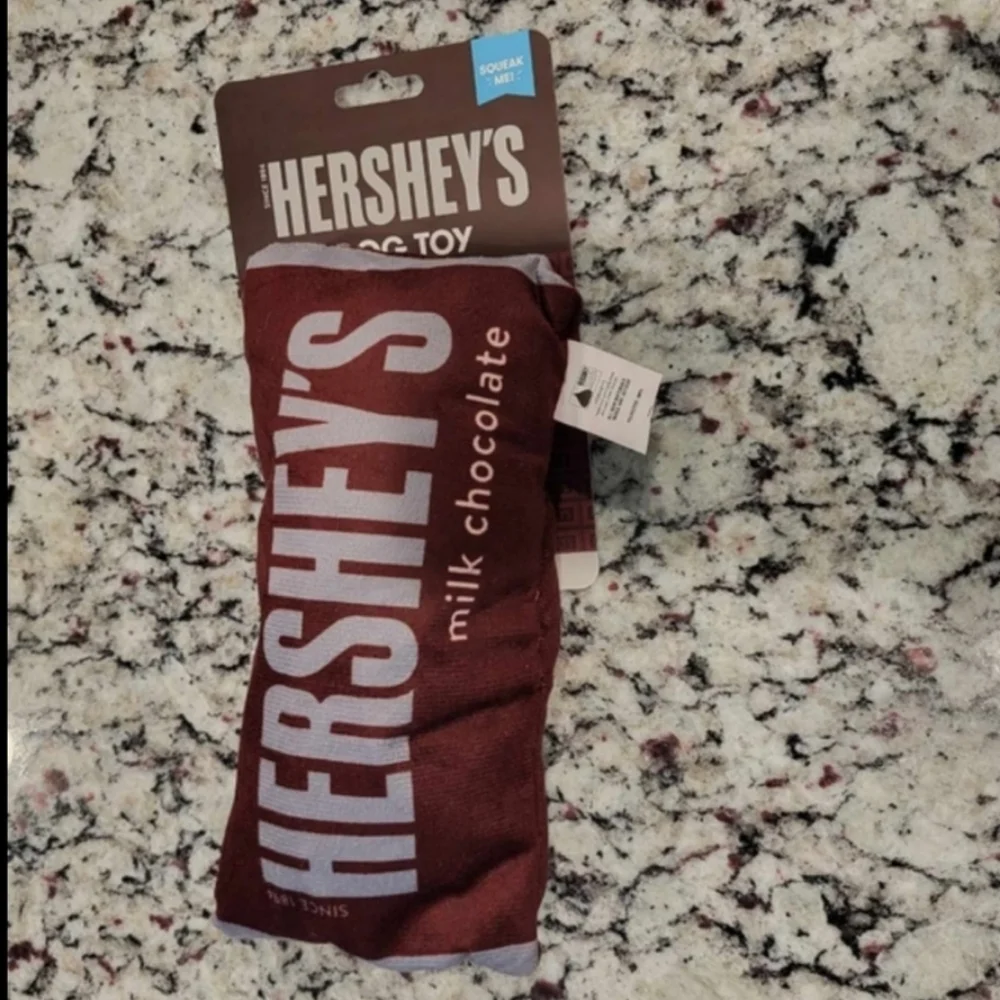 Hershey’s Milk Chocolate Bar Plush Squeaky Dog Toy New